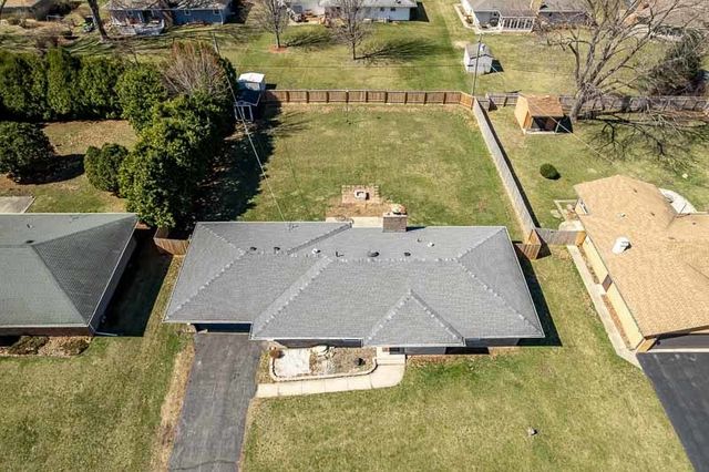 2745 WINDAMERE Way, Rockford, IL 61109