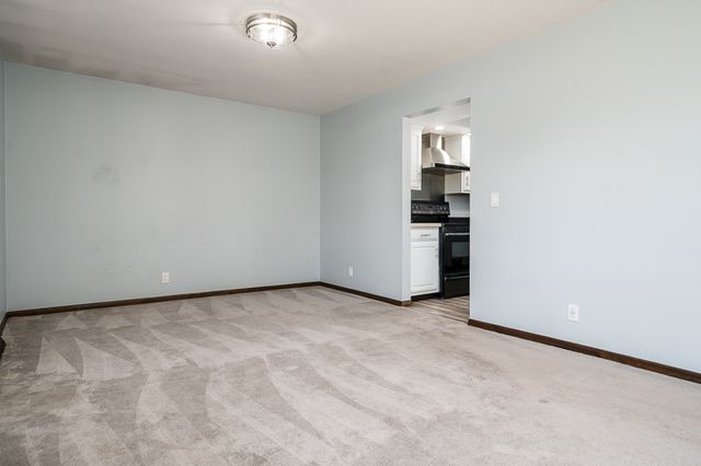 2745 WINDAMERE Way, Rockford, IL 61109