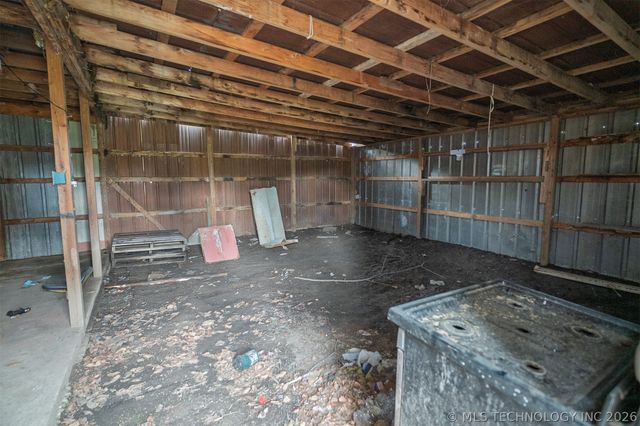 511 E 6th Street, Hulbert, OK 74441