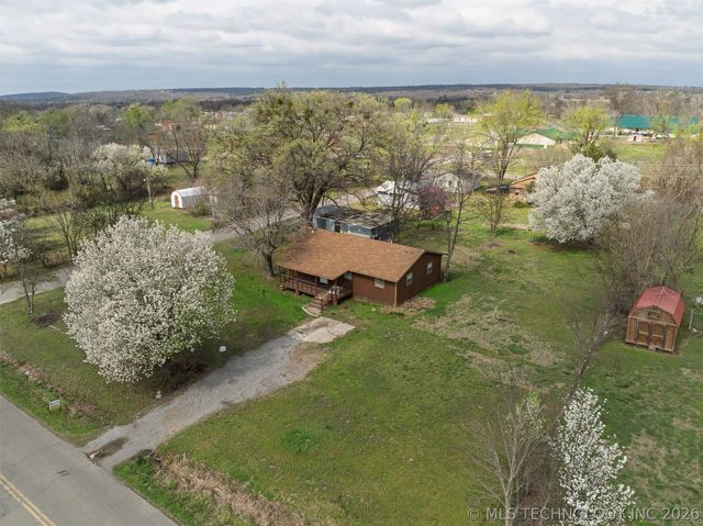 511 E 6th Street, Hulbert, OK 74441