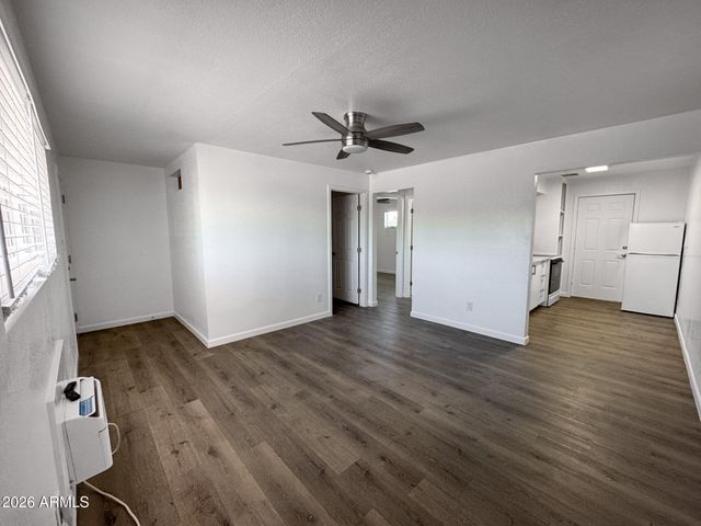 1320 N 48TH Place 2, Phoenix, AZ 85008