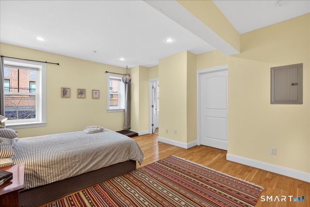 629 Chapel Street 2B, New Haven, CT 06511