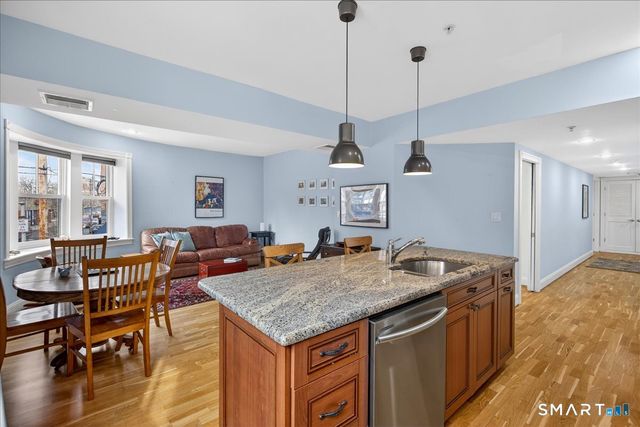 629 Chapel Street 2B, New Haven, CT 06511