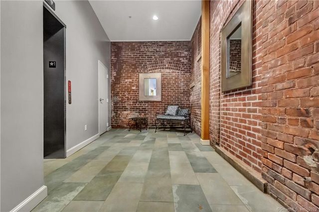 629 Chapel Street 2B, New Haven, CT 06511