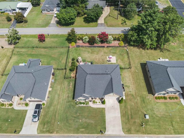 328 E Story Bush Lane, Inman, SC 29349