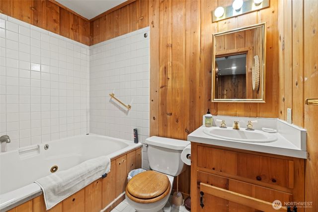 835 Christenson Road, Greenbank, WA 98253