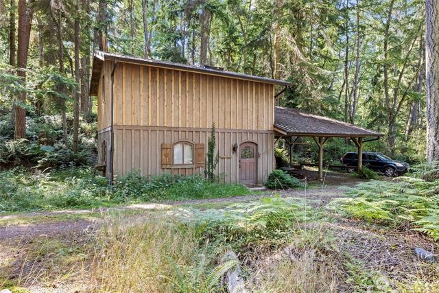 835 Christenson Road, Greenbank, WA 98253