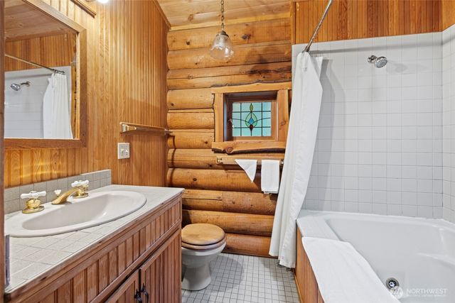 835 Christenson Road, Greenbank, WA 98253