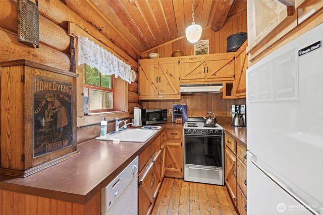 835 Christenson Road, Greenbank, WA 98253