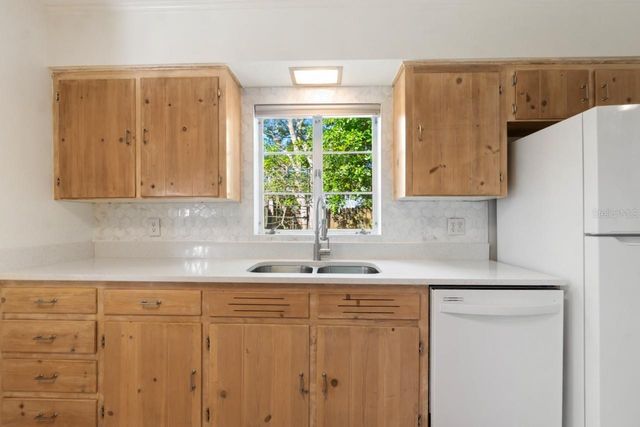 1923 LINDEN ROAD, Winter Park, FL 32792