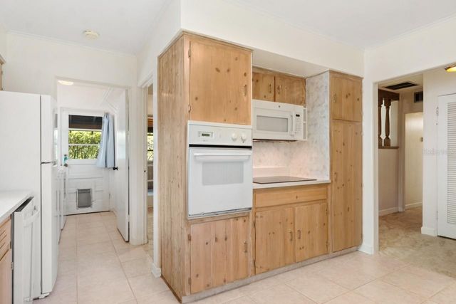 1923 LINDEN ROAD, Winter Park, FL 32792