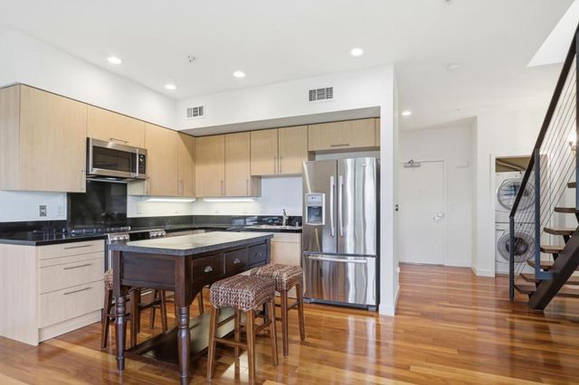 88 Bush Street 3163, San Jose, CA 95126
