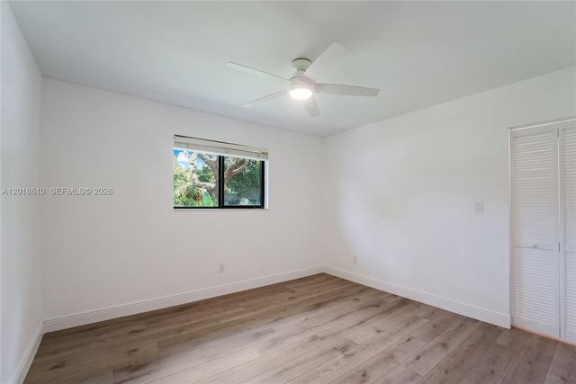 7220 SW 69th Ct, Miami, FL 33143