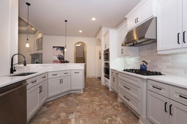 174 Lindenberry Circle, Spring, TX 77389