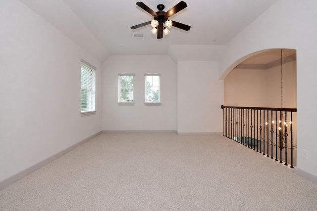 174 Lindenberry Circle, Spring, TX 77389