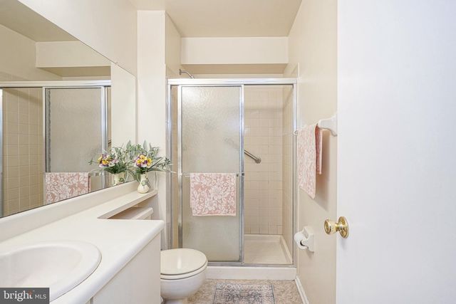 5305-A ADELAIDE DR, Mount Laurel, NJ 08054