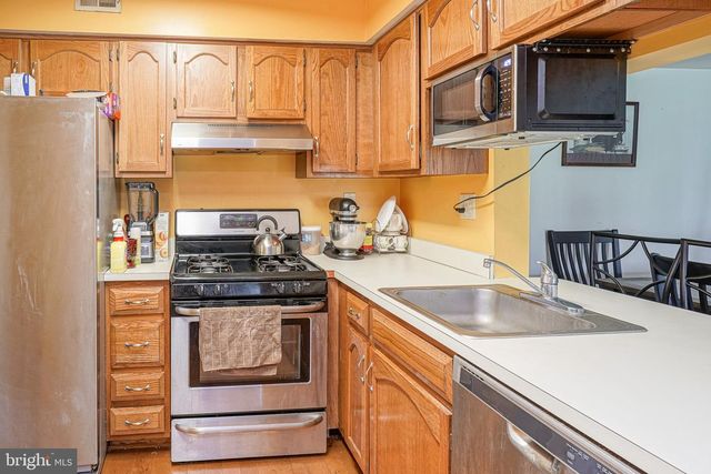 5305-A ADELAIDE DR, Mount Laurel, NJ 08054