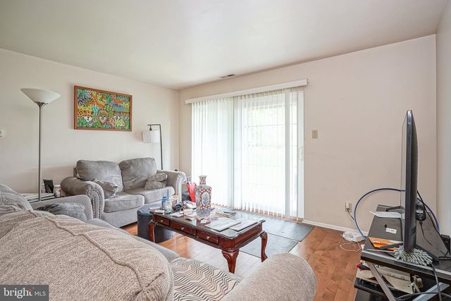 5305-A ADELAIDE DR, Mount Laurel, NJ 08054