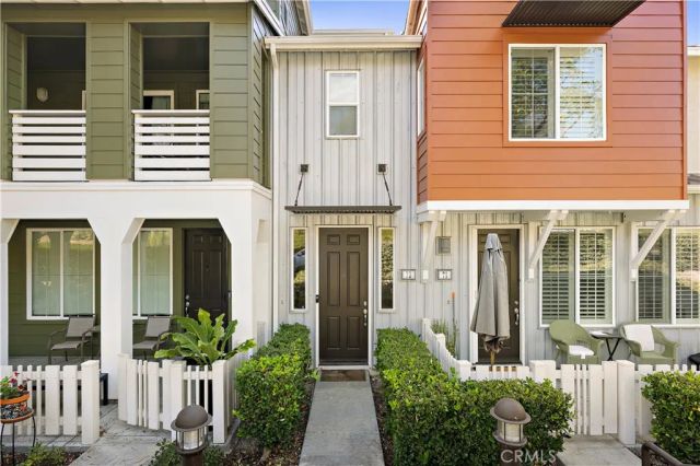 73 Platinum, Ladera Ranch, CA 92694