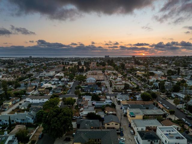 2036 38 Emerald St, San Diego, CA 92109