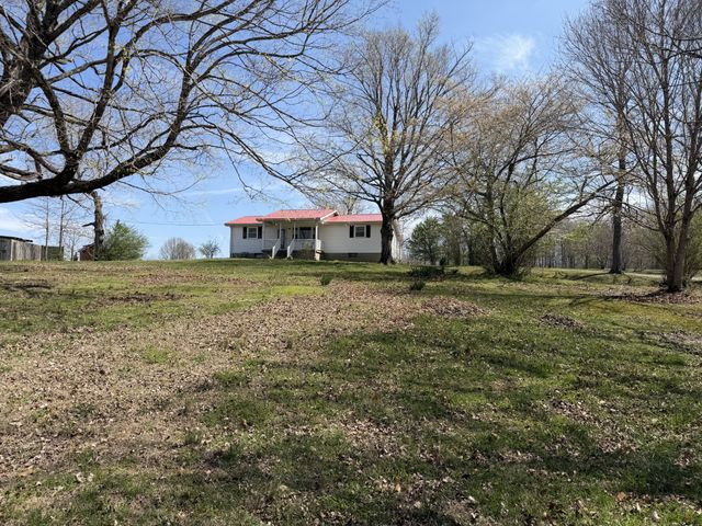 592 Shorty Few Rd, Dickson, TN 37055