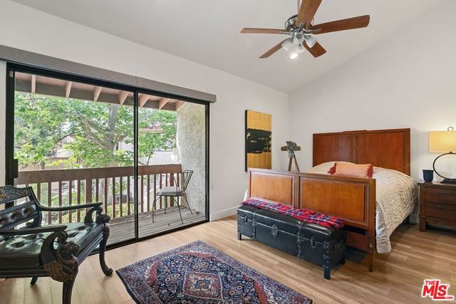 5720 Owensmouth Avenue 142, Woodland Hills, CA 91367
