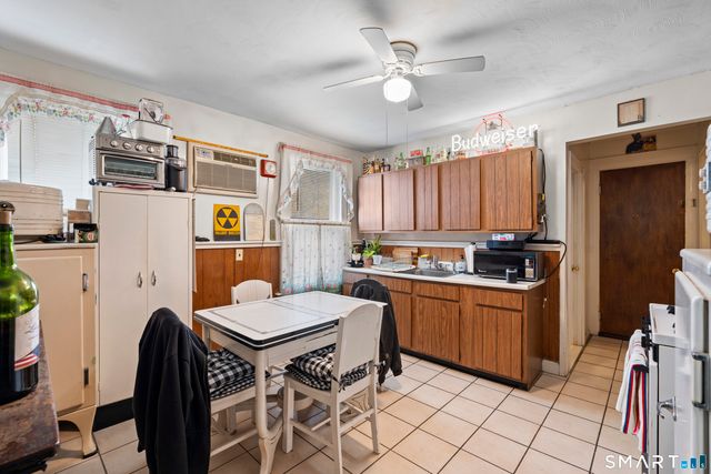 1422 Dixwell Avenue, Hamden, CT 06514
