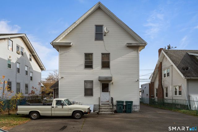 1422 Dixwell Avenue, Hamden, CT 06514