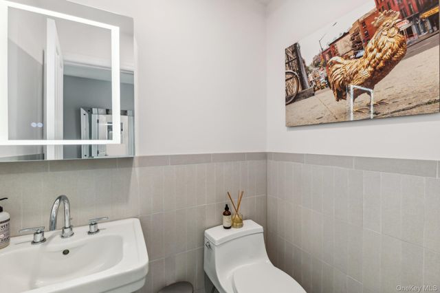 17 Oak Meadow Lane, Bellport Village, NY 11713