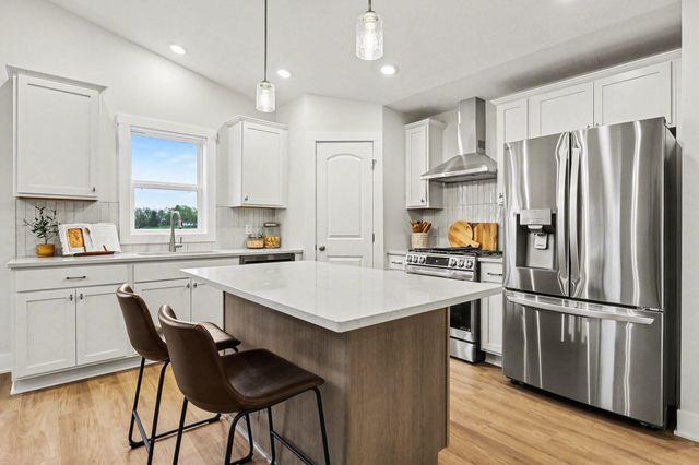 949 Scioto Drive Nw 17, Alpine Twp, MI 49321