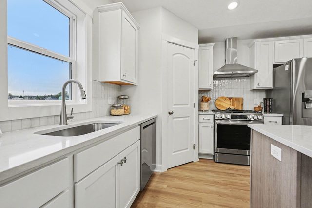 949 Scioto Drive Nw 17, Alpine Twp, MI 49321