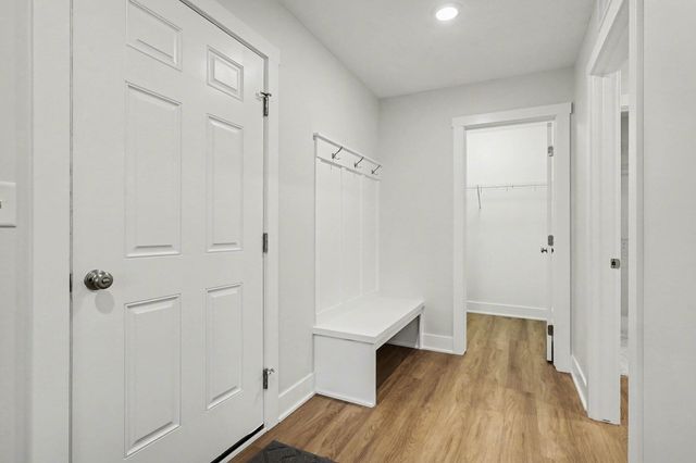 949 Scioto Drive Nw 17, Alpine Twp, MI 49321