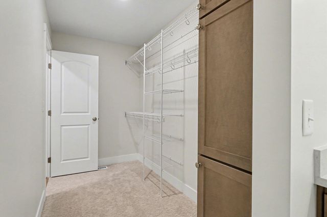 949 Scioto Drive Nw 17, Alpine Twp, MI 49321