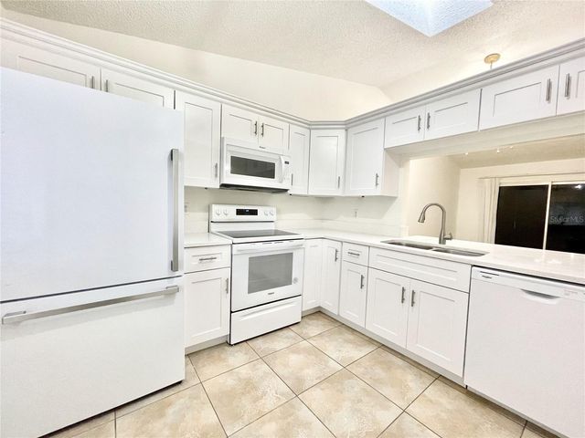 9816 RIVER CREST COURT, Orlando, FL 32825