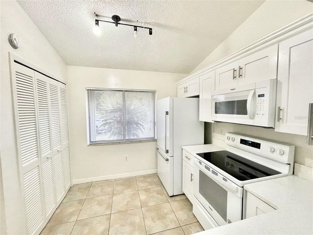 9816 RIVER CREST COURT, Orlando, FL 32825
