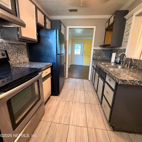 6752 MISS MUFFET Lane N, Jacksonville, FL 32210