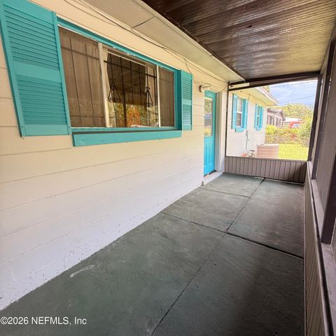 6752 MISS MUFFET Lane N, Jacksonville, FL 32210