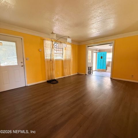 6752 MISS MUFFET Lane N, Jacksonville, FL 32210