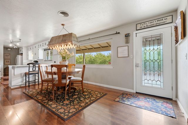 5308 E Mount Whitney Avenue, Laton, CA 93242