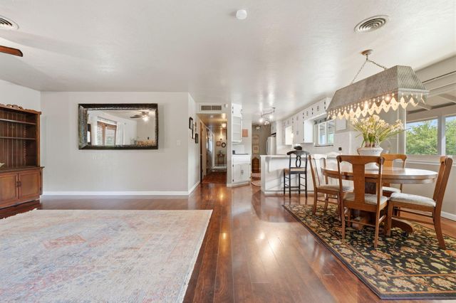 5308 E Mount Whitney Avenue, Laton, CA 93242