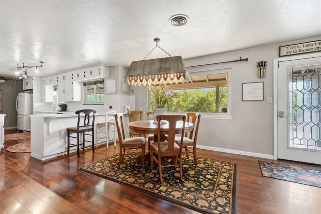 5308 E Mount Whitney Avenue, Laton, CA 93242
