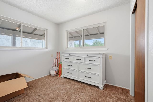 5308 E Mount Whitney Avenue, Laton, CA 93242