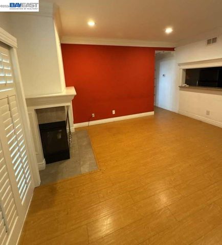 303 Dursey Dr, Pinole, CA 94564