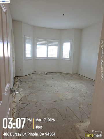303 Dursey Dr, Pinole, CA 94564