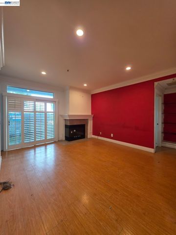 303 Dursey Dr, Pinole, CA 94564