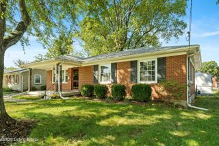 7502 Norwich Blvd, Louisville, KY 40258
