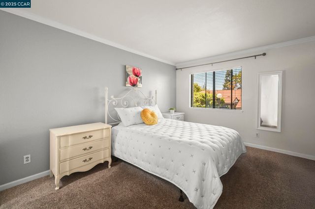 1411 Marchbanks Dr 2, Walnut Creek, CA 94598