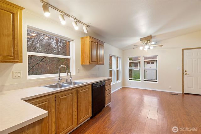 9970 Fairview Lake Road SW, Port Orchard, WA 98367