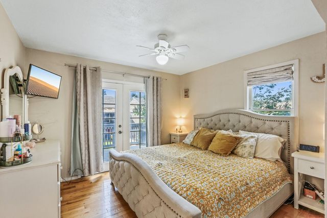 1028 E 38th Ave, Spokane, WA 99203