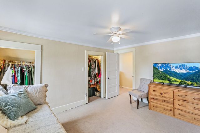 1028 E 38th Ave, Spokane, WA 99203